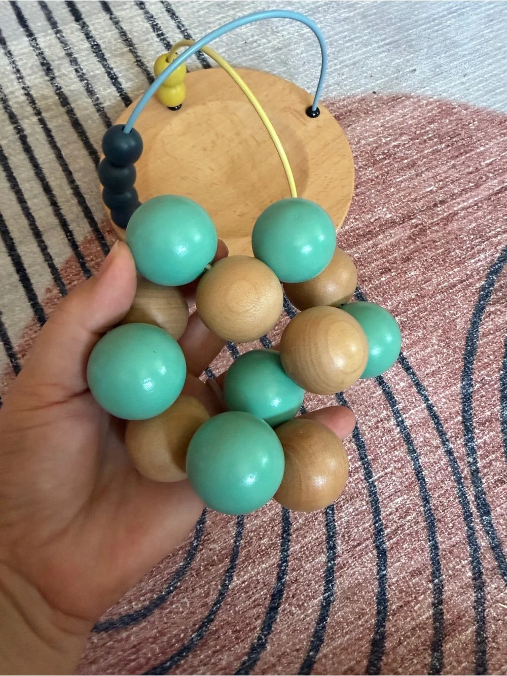 LIKE NEW - KiwiCo Atom Bead Maze, Age 0+